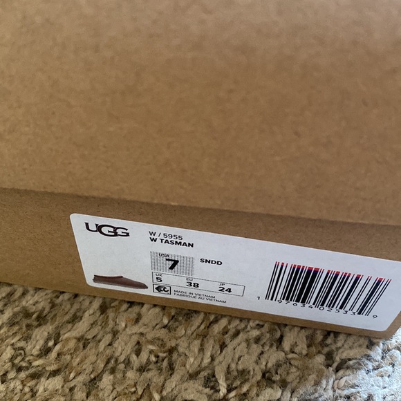 SOLD UGG Tasman sand dark cherry slippers - Picture 4 of 5